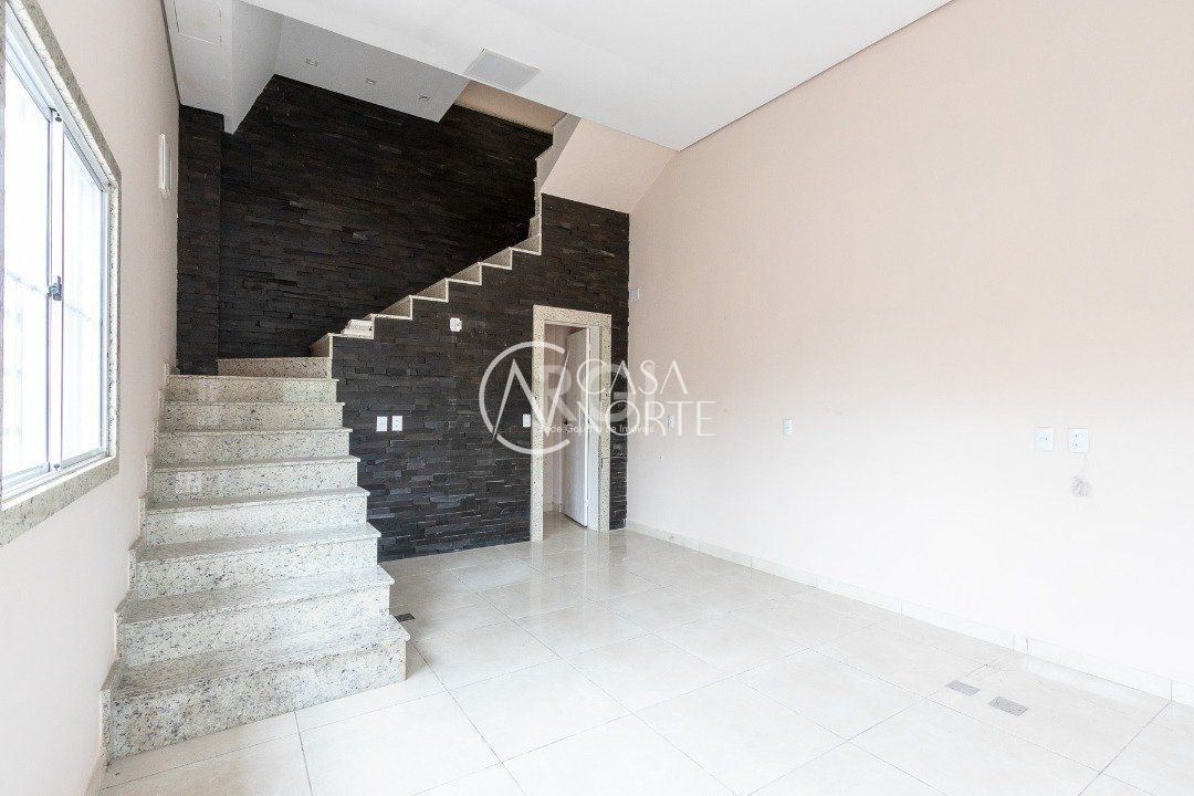 Pavilhão à venda , 900m², 50 vagas, Ricardo Leonidas Ribas no bairro Restinga em Porto Alegre