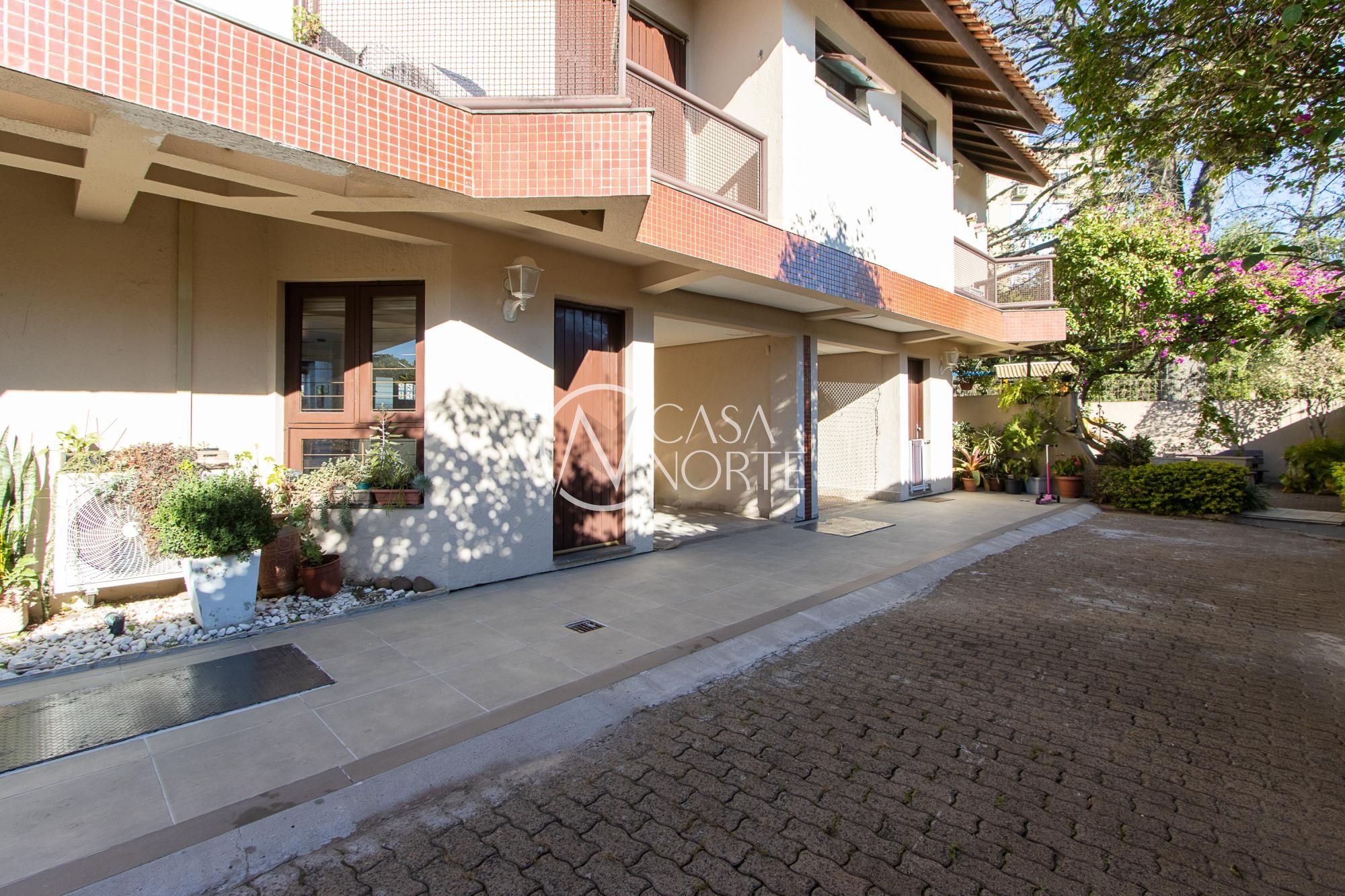 Casa de Condomínio à venda com 3 quartos, 139m², 1 suíte, 1 vaga, Rua Dona Zulmira no bairro Cavalhada em Porto Alegre