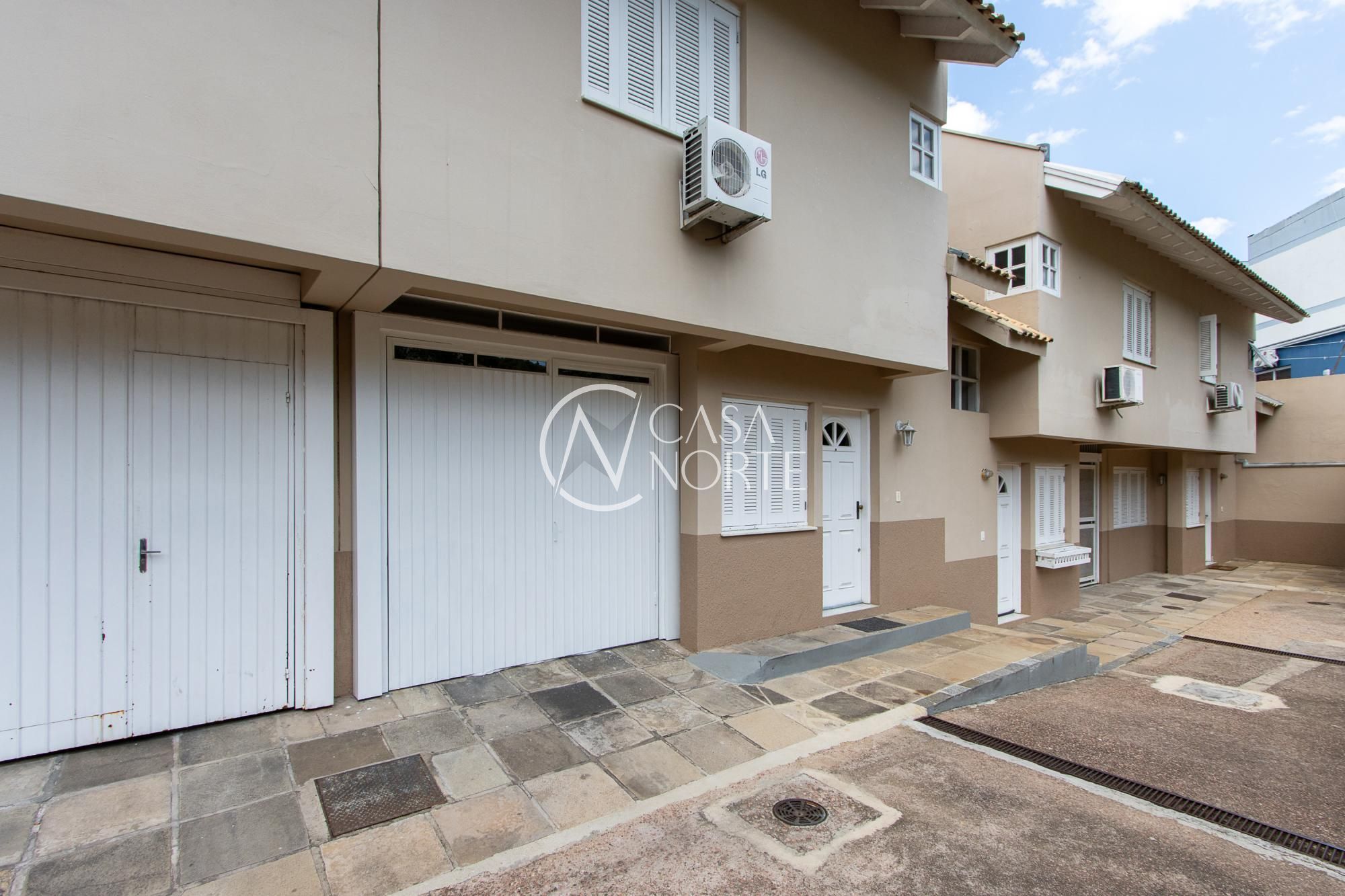 Casa de Condomínio à venda com 3 quartos, 78m², 1 suíte, 1 vaga, Avenida Pinheiro Borda no bairro Cristal em Porto Alegre