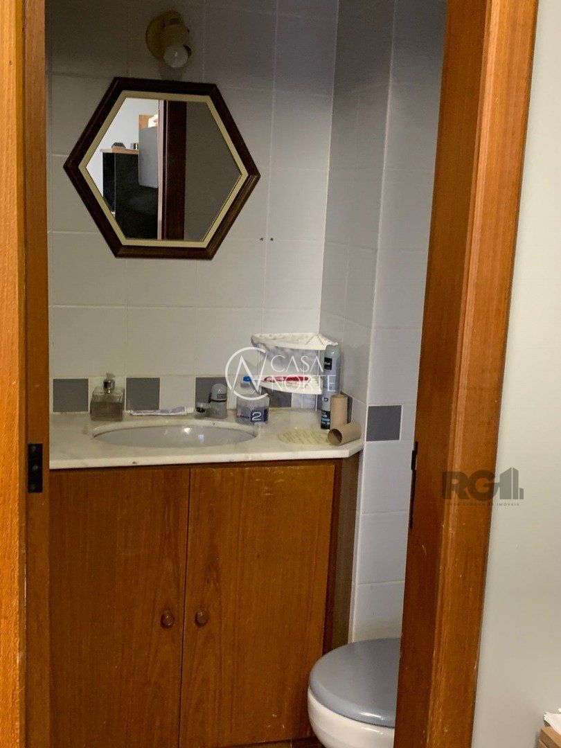 Sala Comercial à venda com 2 quartos, 64m², 1 vaga, Rua José de Alencar no bairro Menino Deus em Porto Alegre