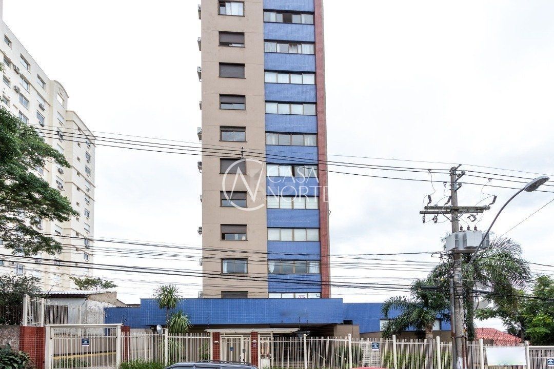 Apartamento à venda com 3 quartos, 134m², 1 suíte, 2 vagas, Rua Professor Cristiano Fischer no bairro Petrópolis em Porto Alegre