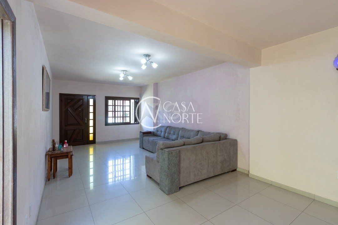 Sobrado à venda com 4 quartos, 356m², 2 suítes, 4 vagas, Rua Landel de Moura no bairro Tristeza em Porto Alegre