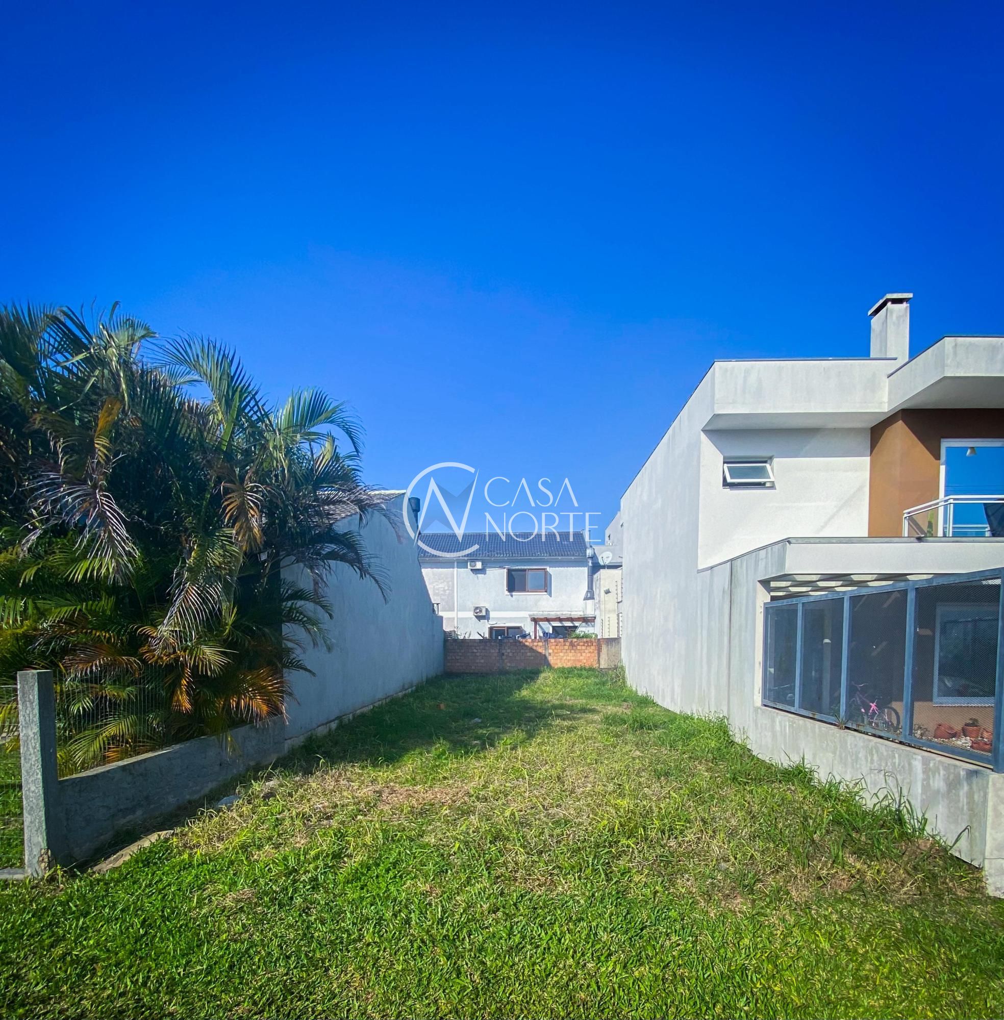 Terreno à venda  com 140m², Rua Pau-Brasil no bairro Hípica em Porto Alegre