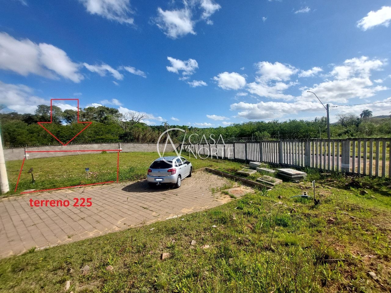 Terreno à venda  com 141m², Talita da Cunha Chaves no bairro Lomba do Pinheiro em Porto Alegre