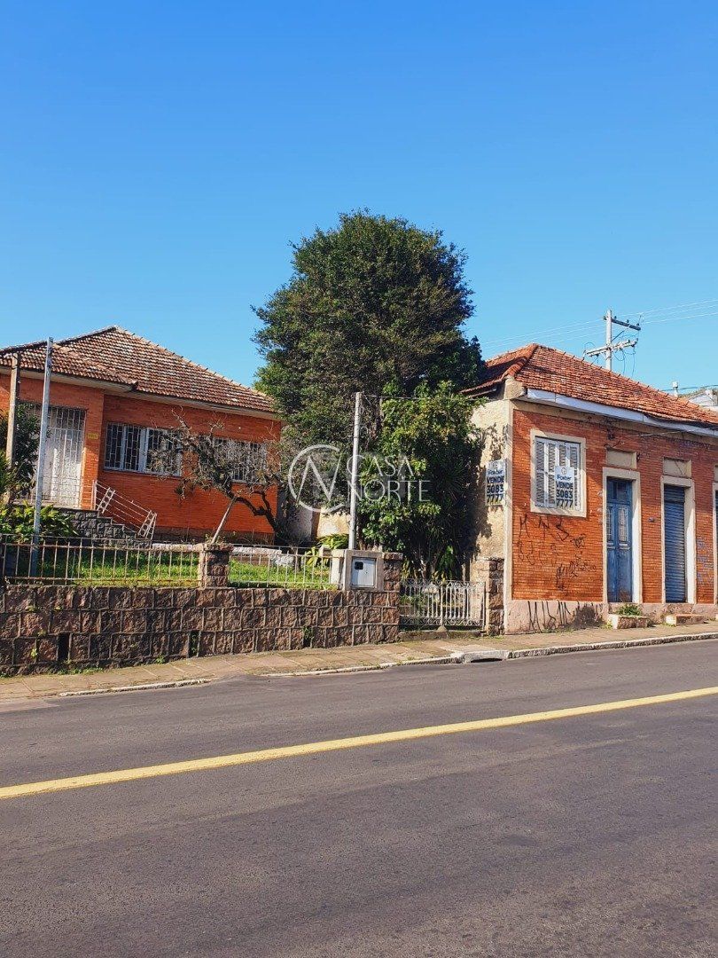 Casa Comercial à venda  com 277m², Avenida Wenceslau Escobar no bairro Tristeza em Porto Alegre