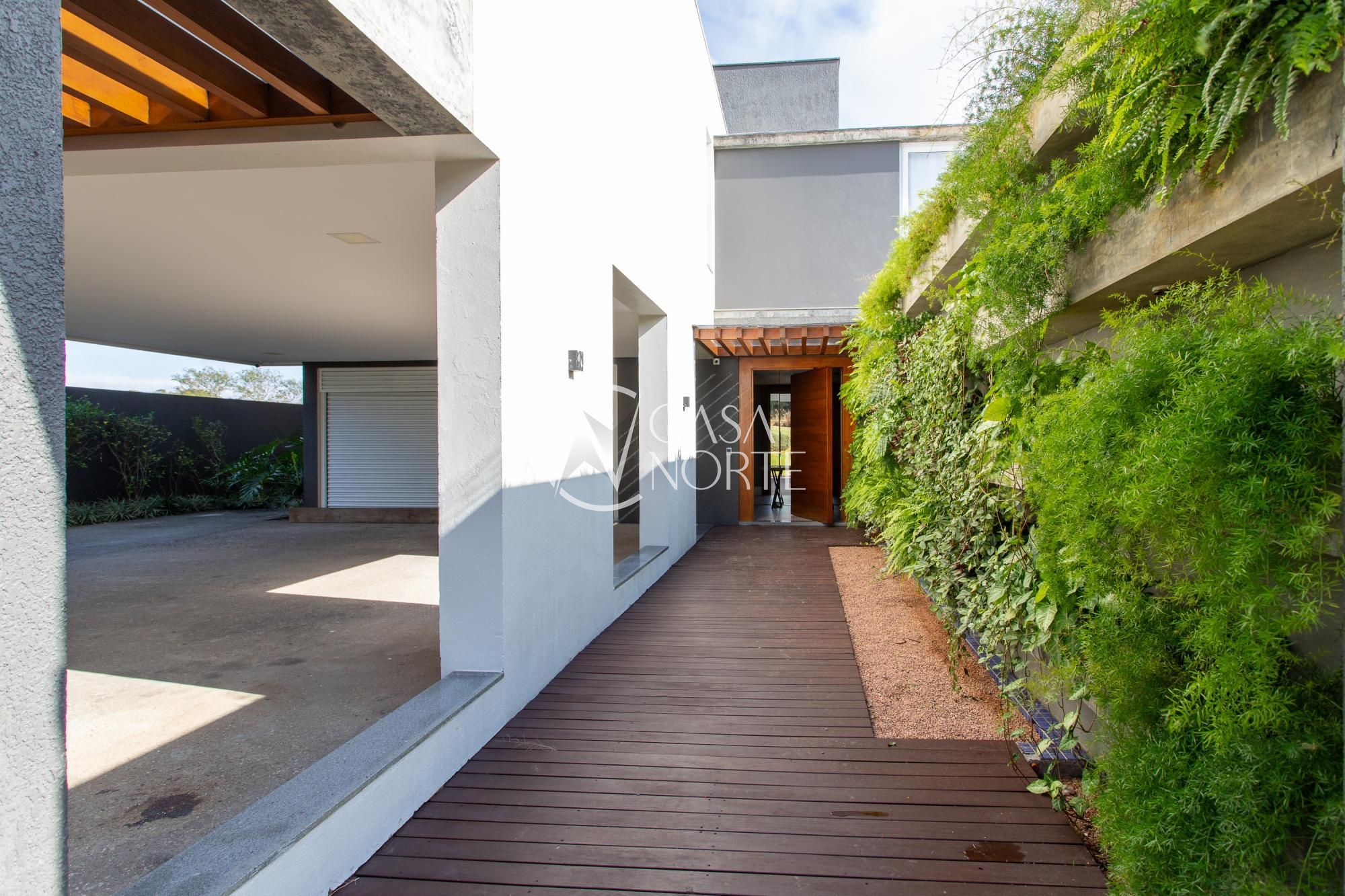 Casa de Condomínio à venda com 4 quartos, 541m², 4 suítes, 5 vagas, Avenida Juca Batista no bairro Belém Novo em Porto Alegre