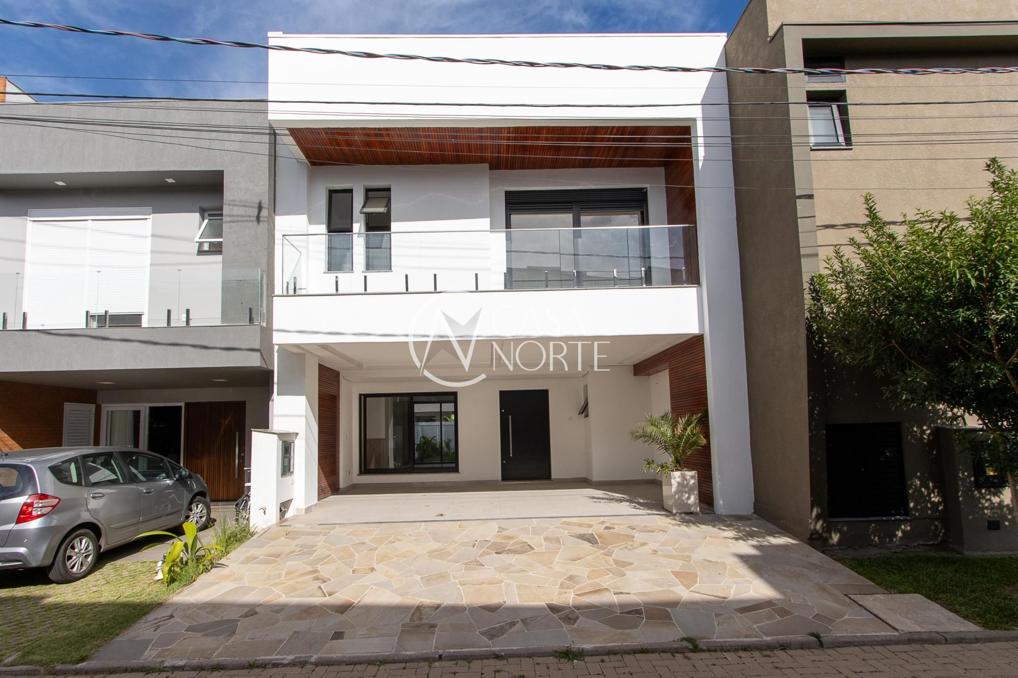 Casa de Condomínio à venda com 3 quartos, 216m², 3 suítes, 2 vagas, Rua Sinai no bairro Ipanema em Porto Alegre