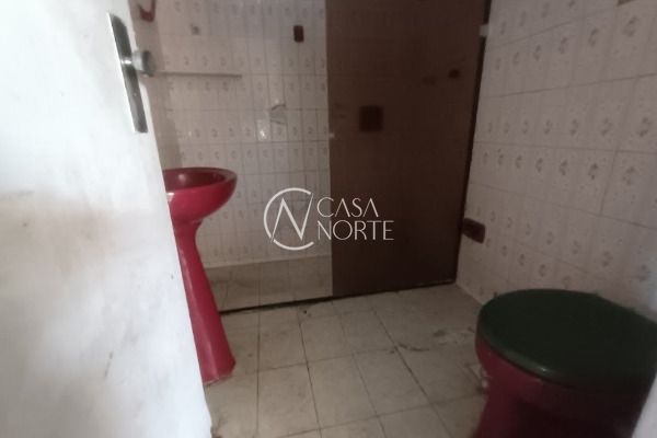 Casa à venda com 2 quartos, 162m², 3 vagas, Avenida Alberto Pasqualini no bairro Jardim Sabará em Porto Alegre