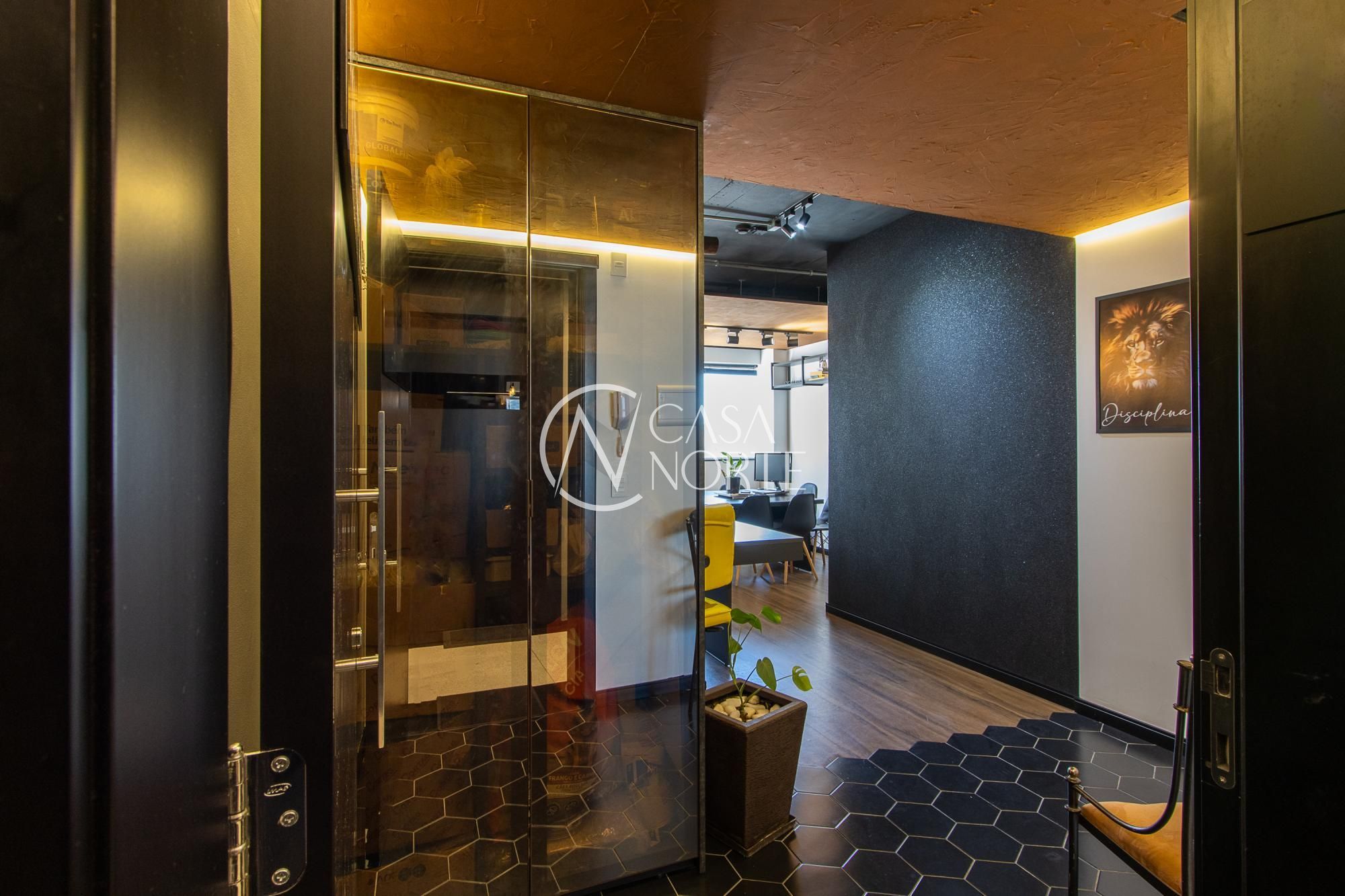 Conjunto Comercial à venda com 1 quarto, 35m², 1 vaga, Avenida Princesa Isabel no bairro Santana em Porto Alegre