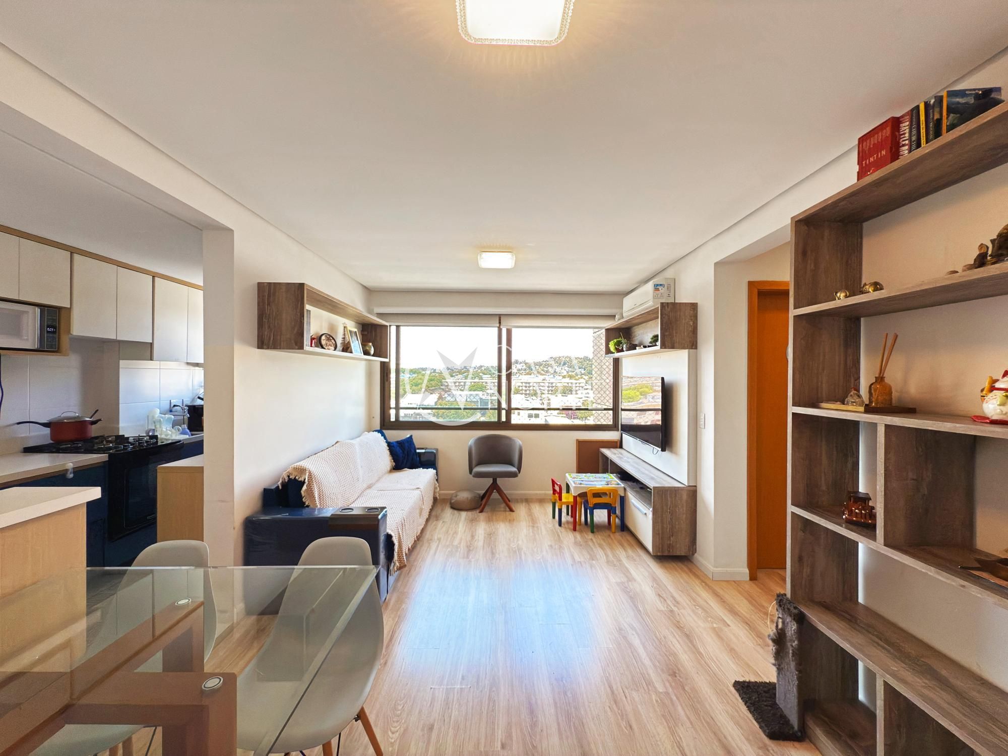 Apartamento à venda com 2 quartos, 61m², 1 suíte, 1 vaga, Travessa Escobar no bairro Camaquã em Porto Alegre