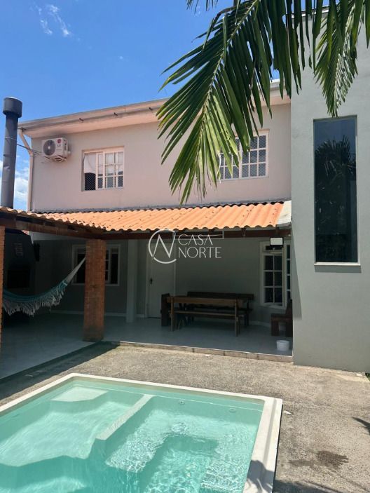 Casa à venda com 3 quartos, 142m², 2 suítes, 2 vagas, Rua Telmo Vieira de Araújo no bairro Aberta dos Morros em Porto Alegre