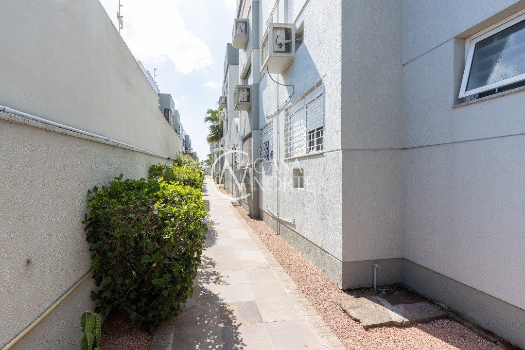 Apartamento à venda com 3 quartos, 71m², 1 vaga, Rua Porto Calvo no bairro Ipanema em Porto Alegre