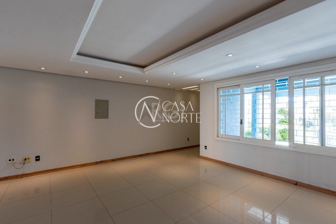 Casa à venda com 3 quartos, 205m², 1 suíte, 2 vagas, Rua Professor Elpidio Ferreira Paes no bairro Ipanema em Porto Alegre