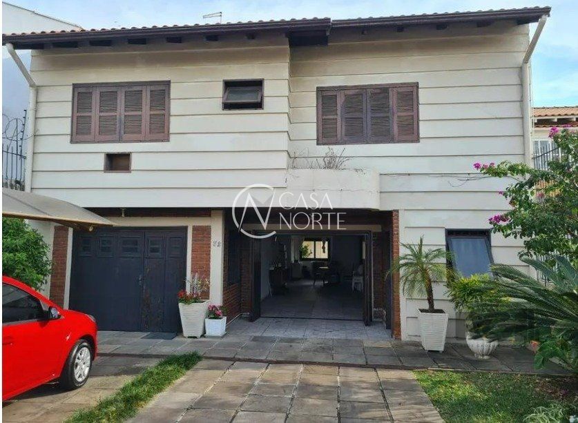 Casa à venda com 6 quartos, 403m², Rua da Várzea no bairro Jardim São Pedro em Porto Alegre