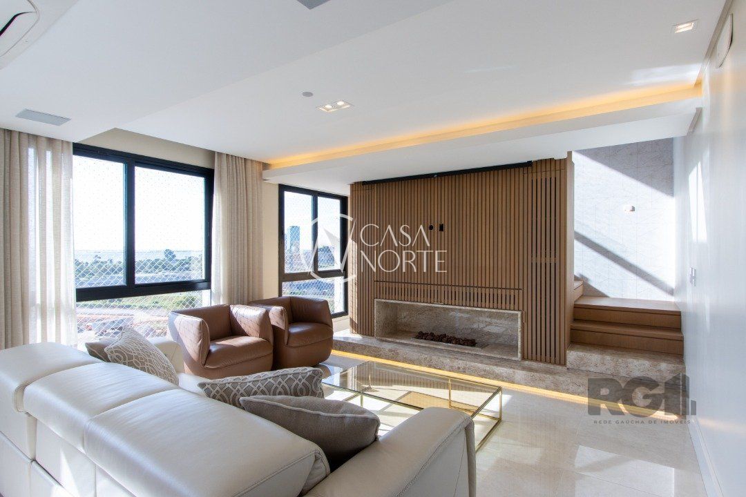 Duplex à venda com 3 quartos, 128m², 1 suíte, 3 vagas, Rua Coronel Claudino no bairro Cristal em Porto Alegre