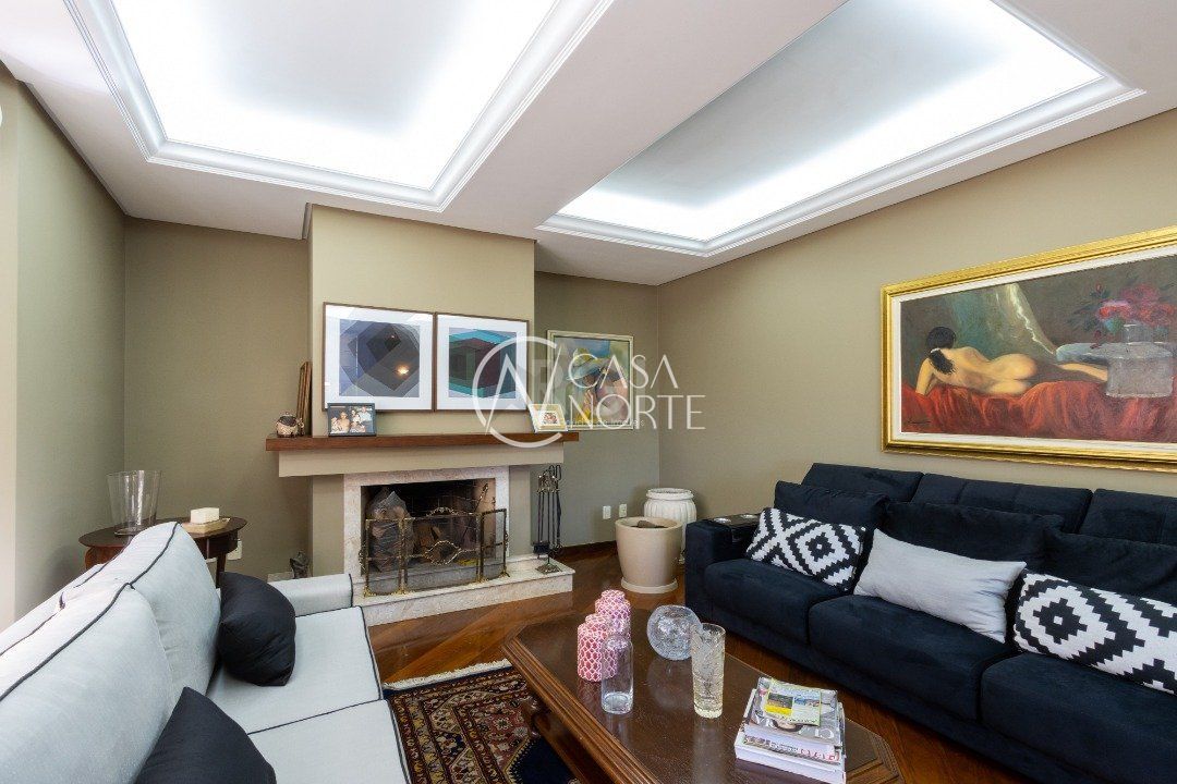 Casa de Condomínio à venda com 4 quartos, 425m², 2 suítes, 3 vagas, Rua Alcebíades Antônio dos Santos no bairro Nonoai em Porto Alegre