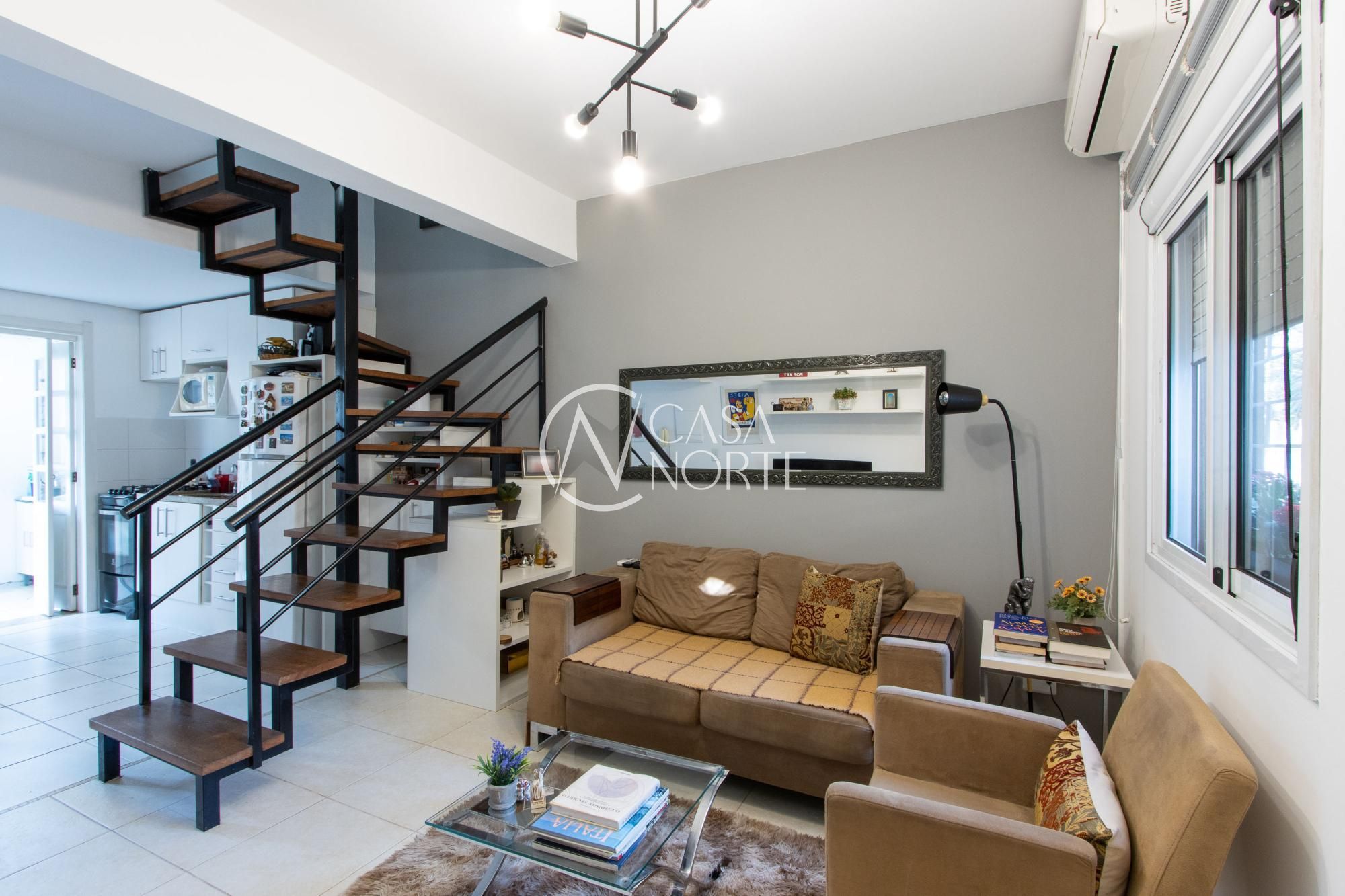 Casa de Condomínio à venda com 3 quartos, 102m², 1 suíte, 1 vaga, Avenida Juca Batista no bairro Cavalhada em Porto Alegre