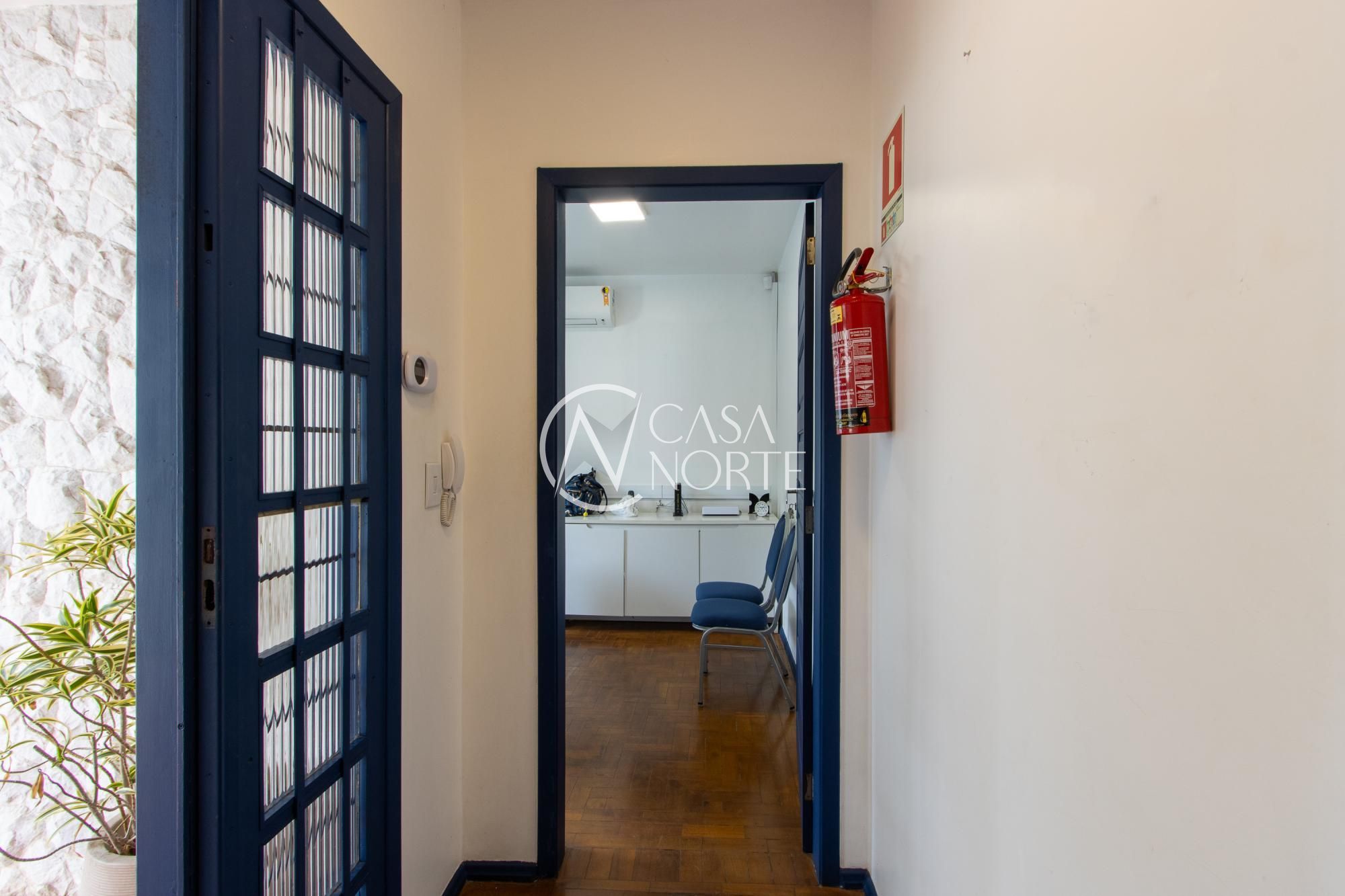Casa à venda com 5 quartos, 310m², 3 vagas, Rua Senador Annibal di Primio Beck no bairro Boa Vista em Porto Alegre