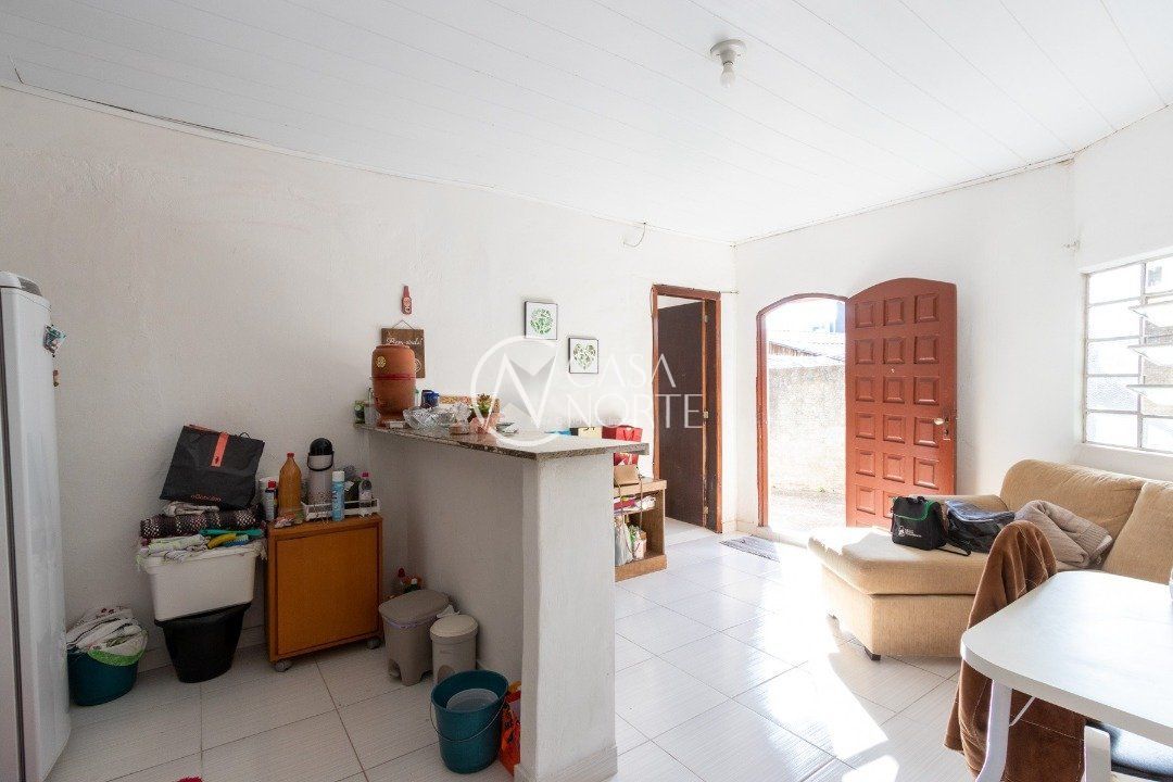 Casa à venda com 6 quartos, 240m², 3 suítes, 2 vagas, Avenida Ester no bairro Glória em Porto Alegre