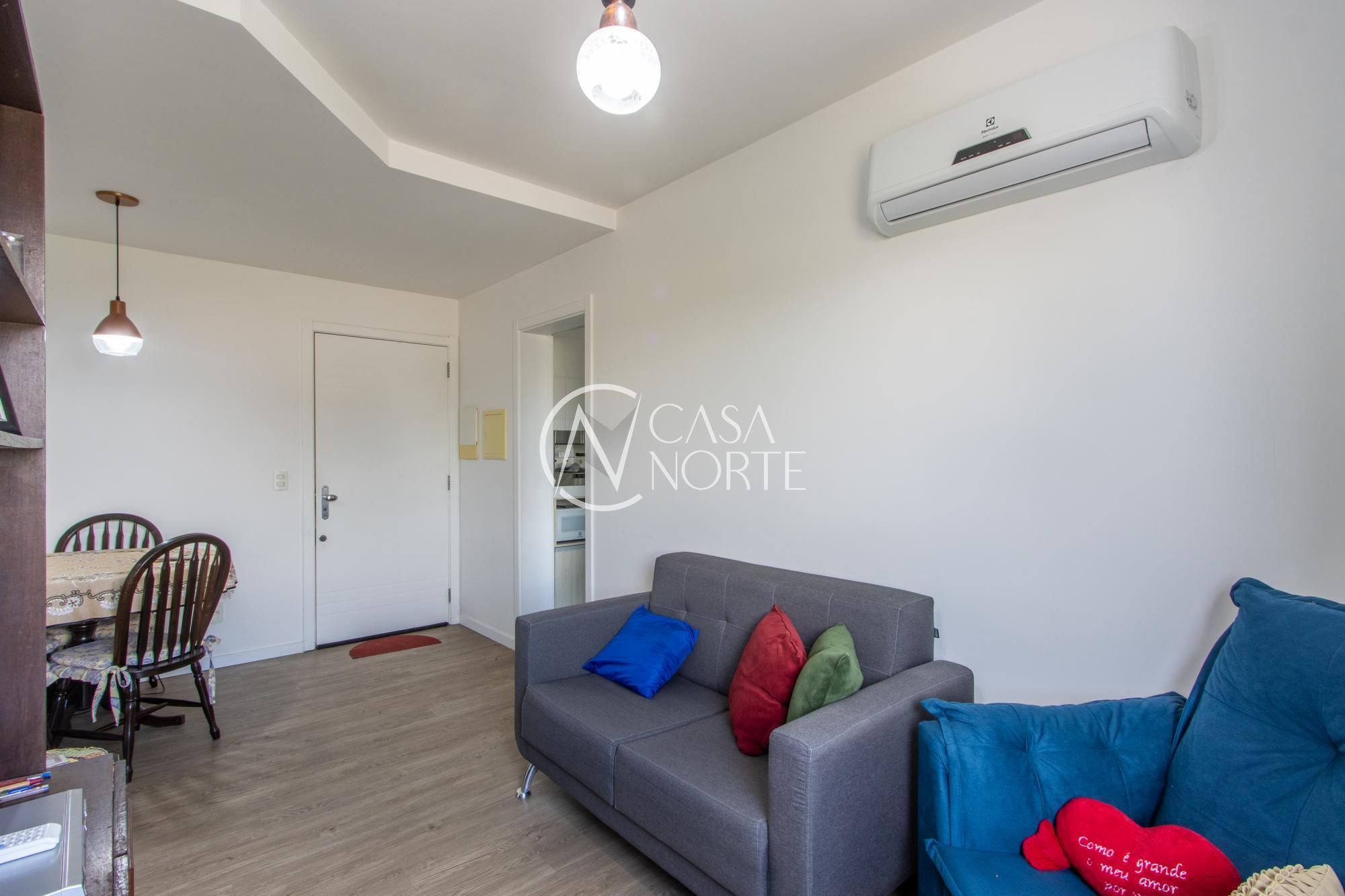 Apartamento à venda com 2 quartos, 56m², 1 suíte, 1 vaga, Avenida Doutor Carlos Barbosa no bairro Azenha em Porto Alegre