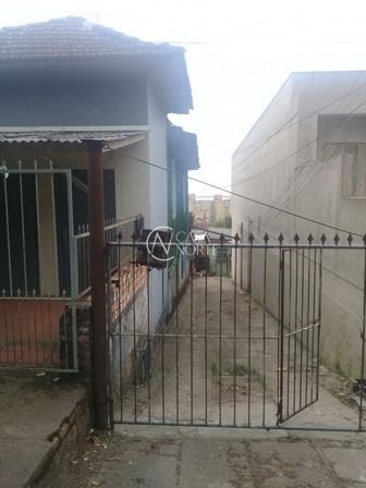 Terreno à venda  com 469m², Rua Doutor Barcelos no bairro Tristeza em Porto Alegre