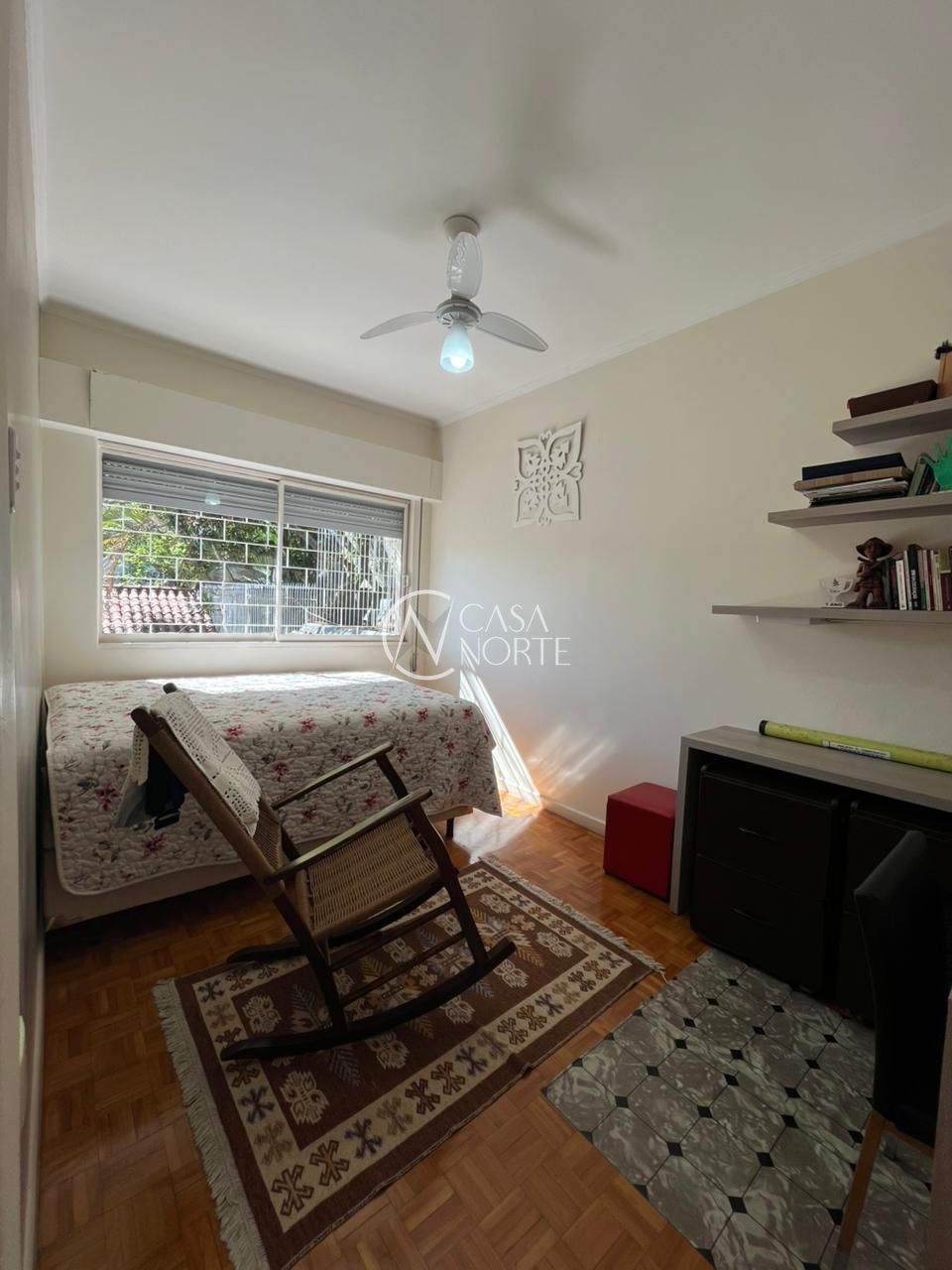 Casa à venda com 3 quartos, 208m², 6 vagas, Rua Vinte de Setembro no bairro Azenha em Porto Alegre