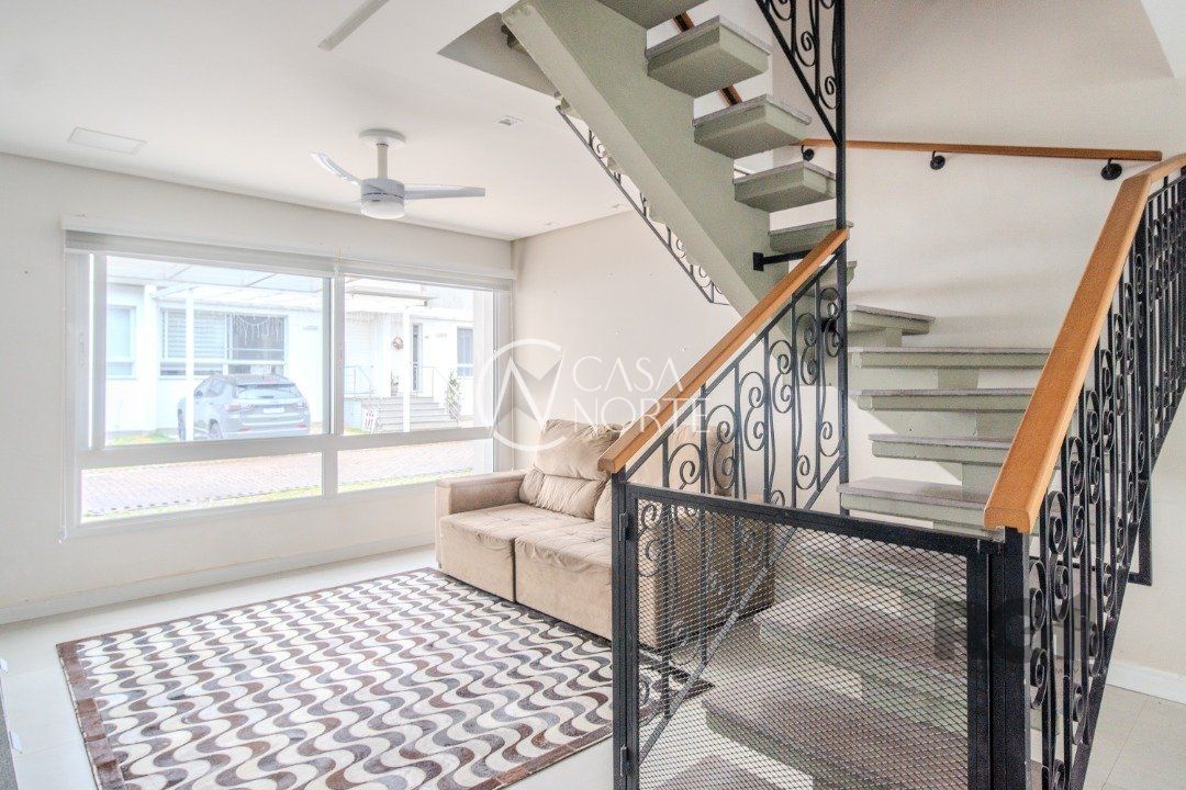 Casa de Condomínio à venda com 3 quartos, 188m², 1 suíte, 2 vagas, Rua Intendente Alfredo Azevedo no bairro Glória em Porto Alegre