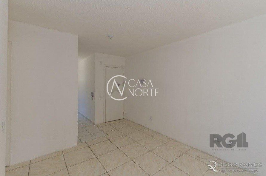 Apartamento à venda com 2 quartos, 40m², 1 vaga, Avenida Francisco Silveira Bitencourt no bairro Sarandi em Porto Alegre