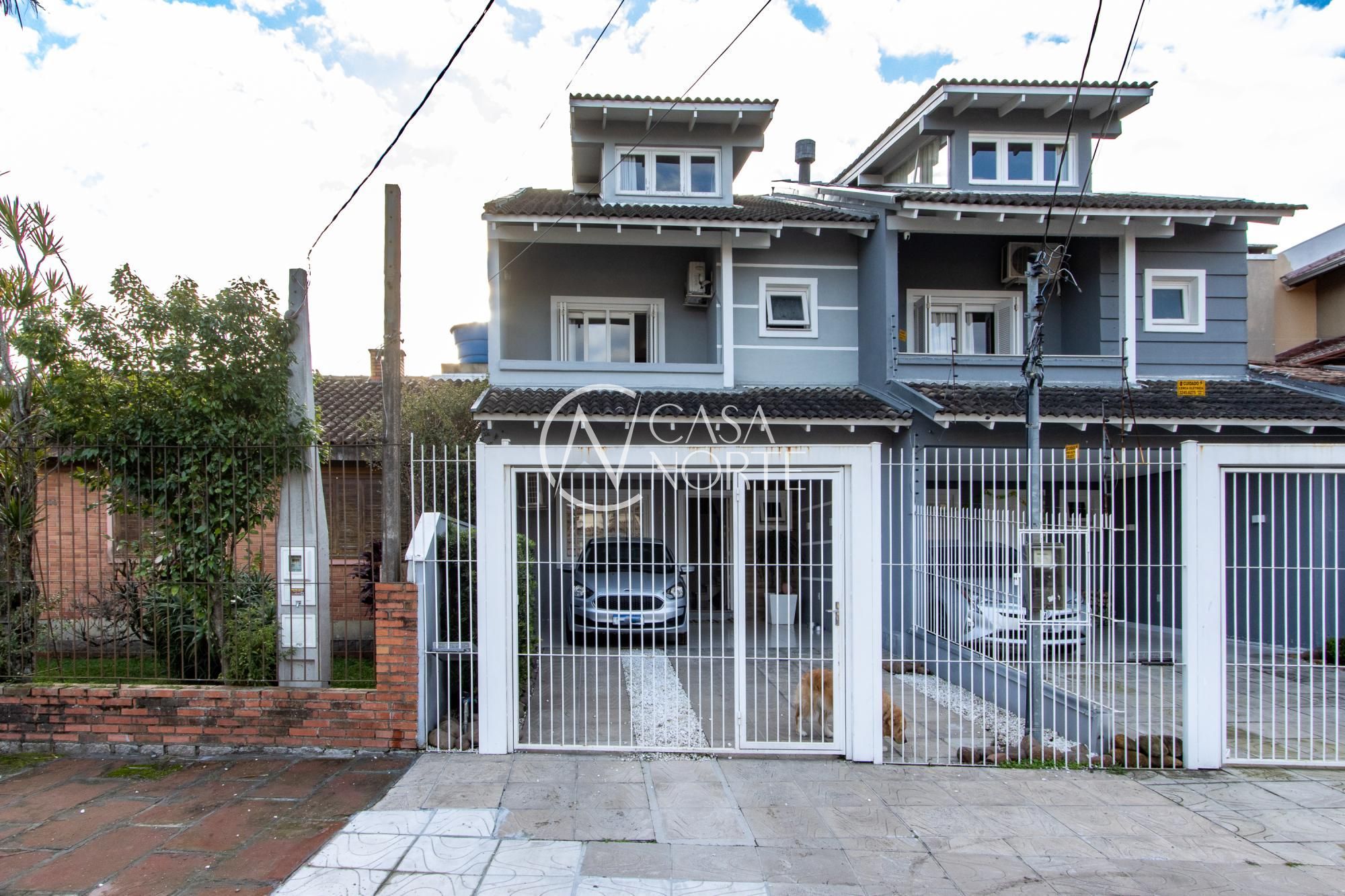 Casa de Condomínio à venda com 3 quartos, 189m², 1 suíte, 3 vagas, Rua Engenheiro Otacílio Oliveira no bairro Ipanema em Porto Alegre