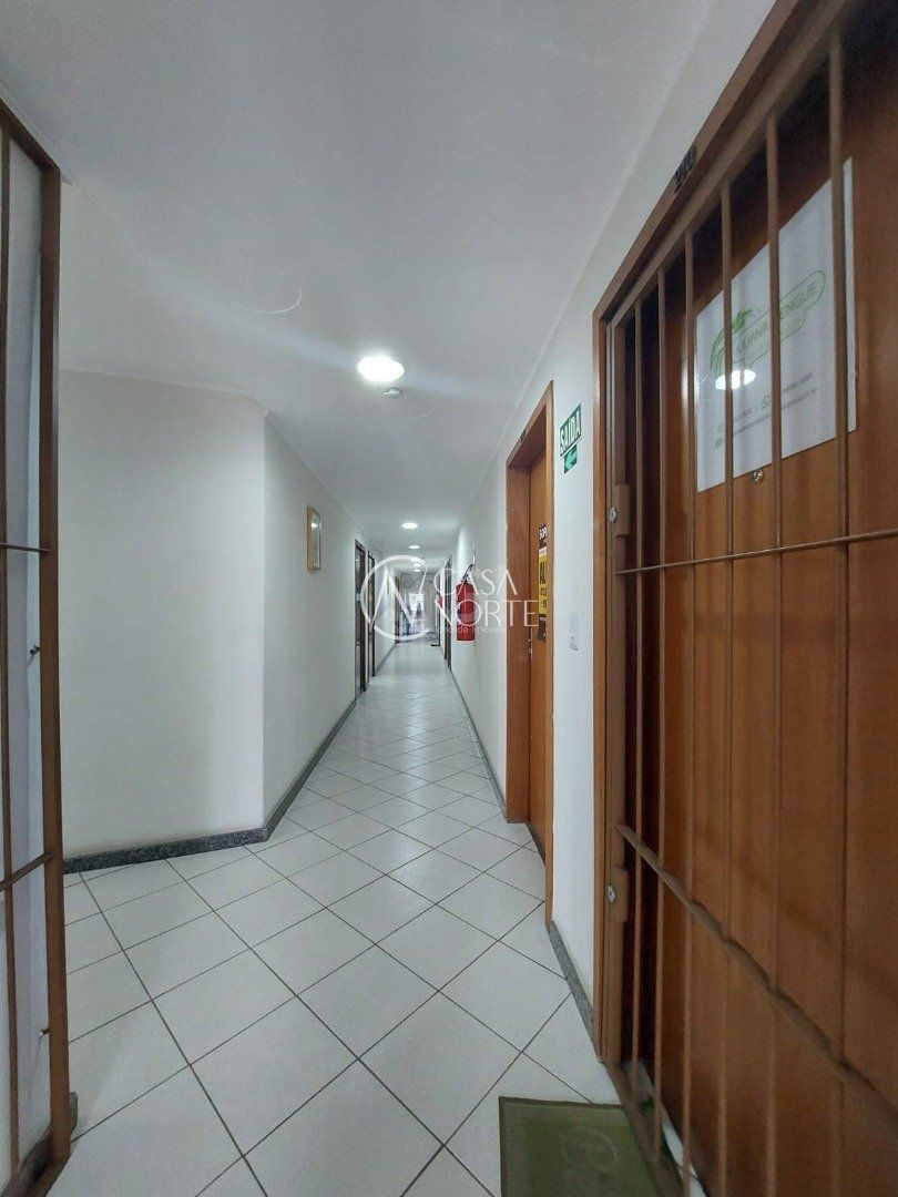 Sala Comercial à venda com 1 quarto, 26m², Avenida Wenceslau Escobar no bairro Tristeza em Porto Alegre
