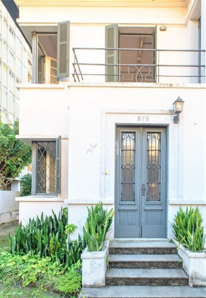 Casa Comercial à venda , 290m², Rua Botafogo no bairro Menino Deus em Porto Alegre