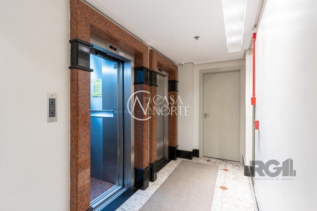 Sala Comercial à venda , 27m², 1 vaga, Rua Saldanha Marinho no bairro Menino Deus em Porto Alegre