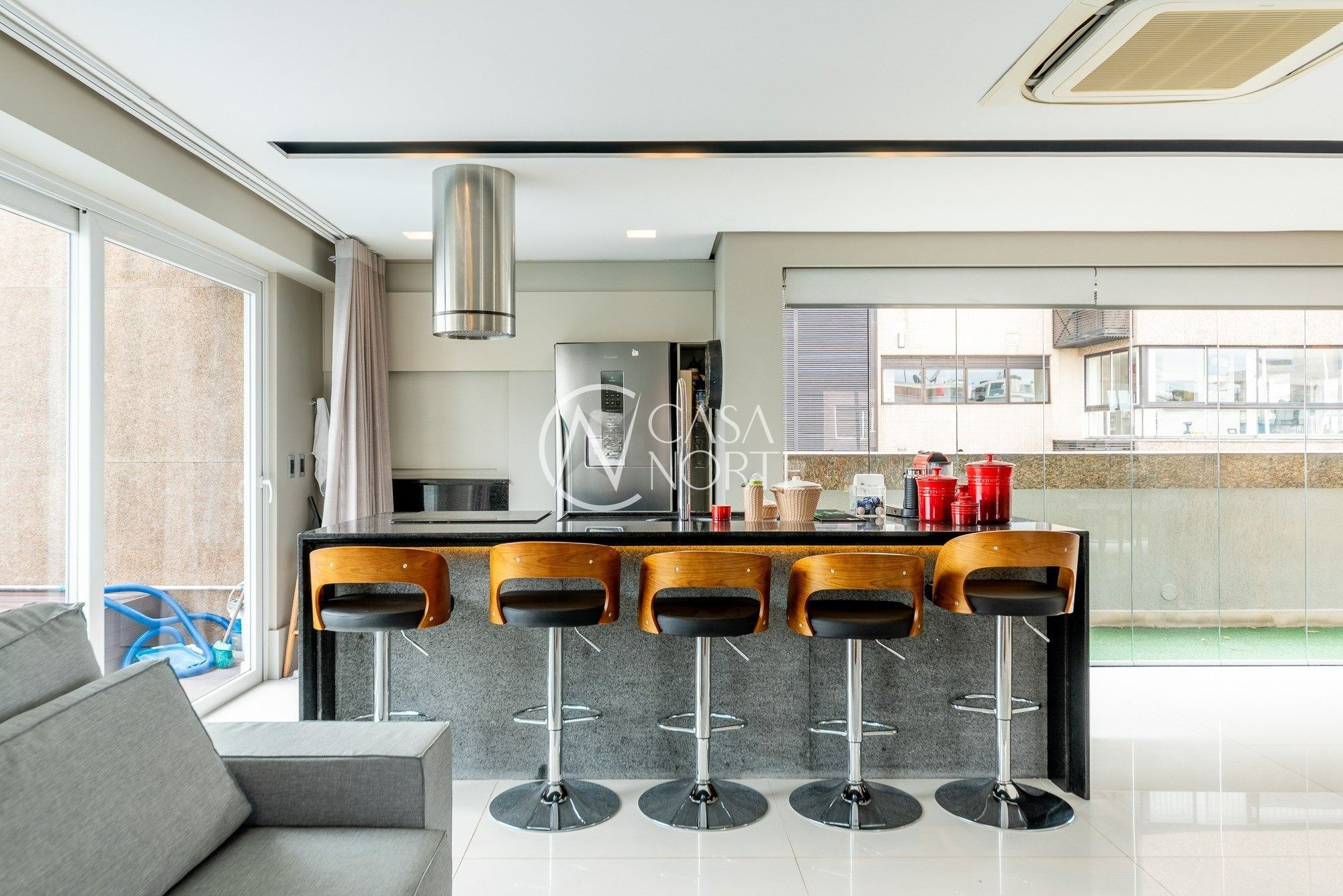 Cobertura à venda com 4 quartos, 500m², 3 suítes, 3 vagas, Rua Cândido Batista de Oliveira no bairro Moinhos de Vento em Porto Alegre