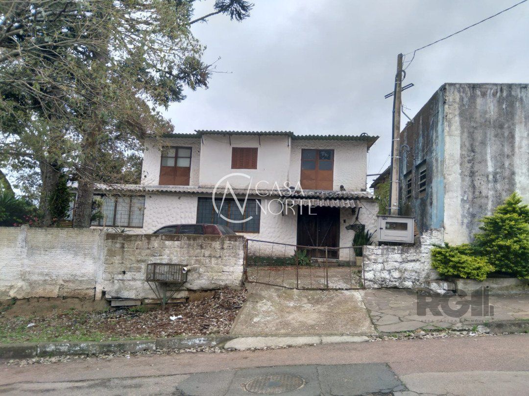 Casa à venda com 5 quartos, 200m², Rua Victor Silva no bairro Camaquã em Porto Alegre