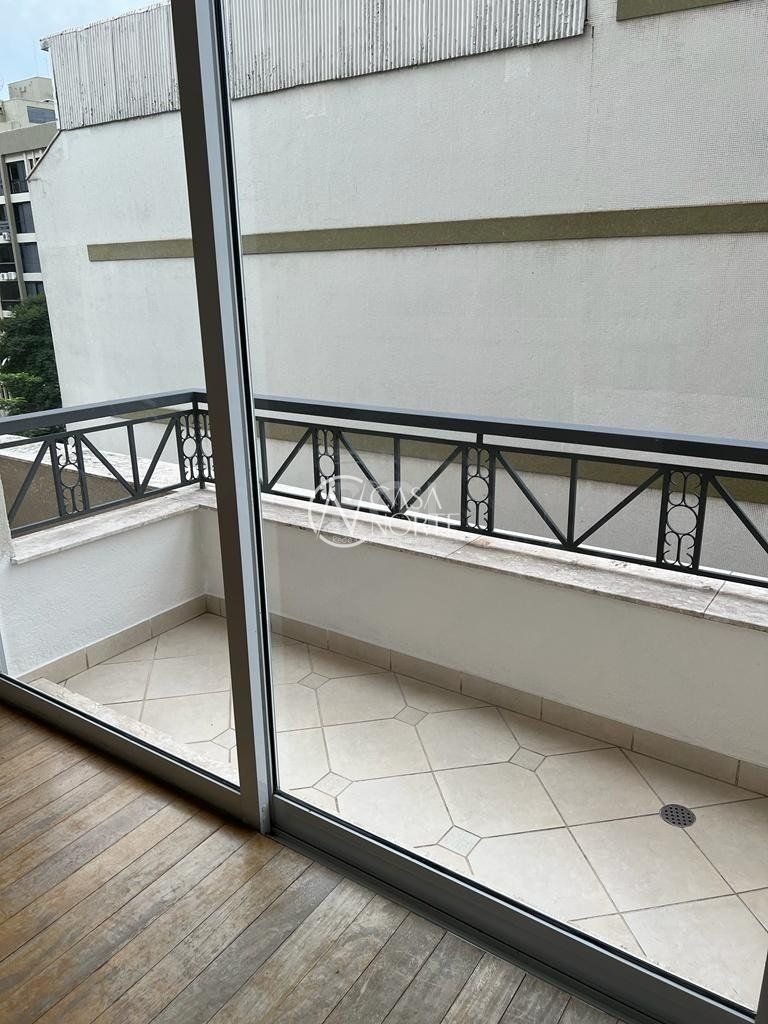 Loft à venda com 1 quarto, 77m², 1 suíte, 2 vagas, Rua Padre Chagas no bairro Moinhos de Vento em Porto Alegre