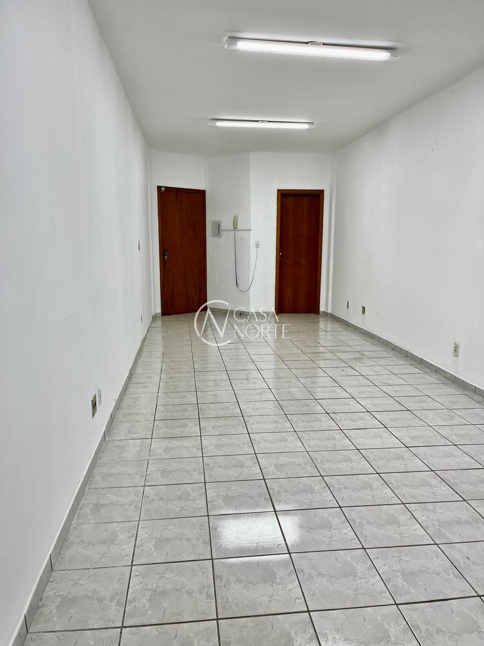 Sala Comercial à venda , 33m², Rua Buarque de Macedo no bairro São Geraldo em Porto Alegre