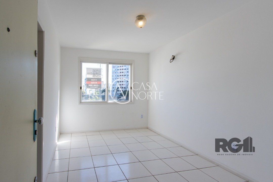 Apartamento à venda com 2 quartos, 59m², 1 vaga, Avenida Coronel Lucas de Oliveira no bairro Petrópolis em Porto Alegre