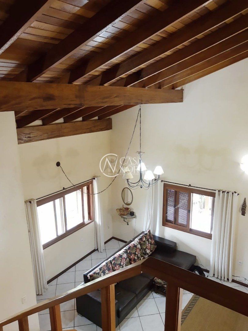 Sítio à venda com 3 quartos, 351m², 4 vagas, Rua do Jesuíno - Lado Par no bairro Lageado em Porto Alegre