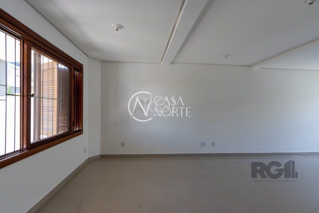 Casa à venda com 3 quartos, 180m², 1 suíte, 2 vagas, Rua Manoel Fernandes no bairro Guarujá em Porto Alegre