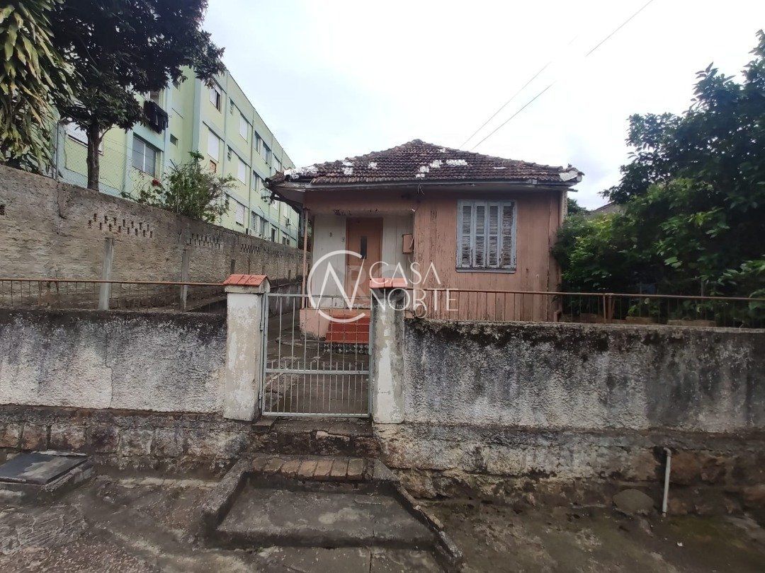 Terreno à venda  com 238m², Rua Padre João Batista Reus no bairro Vila Conceição em Porto Alegre