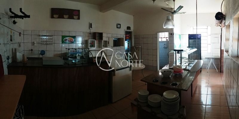 Casa Comercial à venda , 300m², 8 vagas, Avenida Major Dionisio Dorneles no bairro Sarandi em Porto Alegre