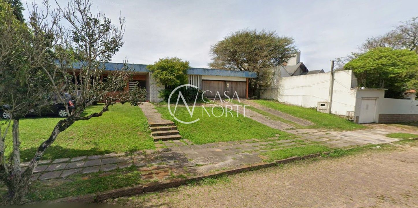 Casa à venda com 4 quartos, 450m², 1 suíte, 4 vagas, Rua Guaicuru no bairro Vila Assunção em Porto Alegre