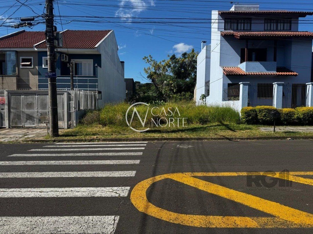 Terreno à venda  com 300m², Rua Claudio da Silva Pinto no bairro Espírito Santo em Porto Alegre