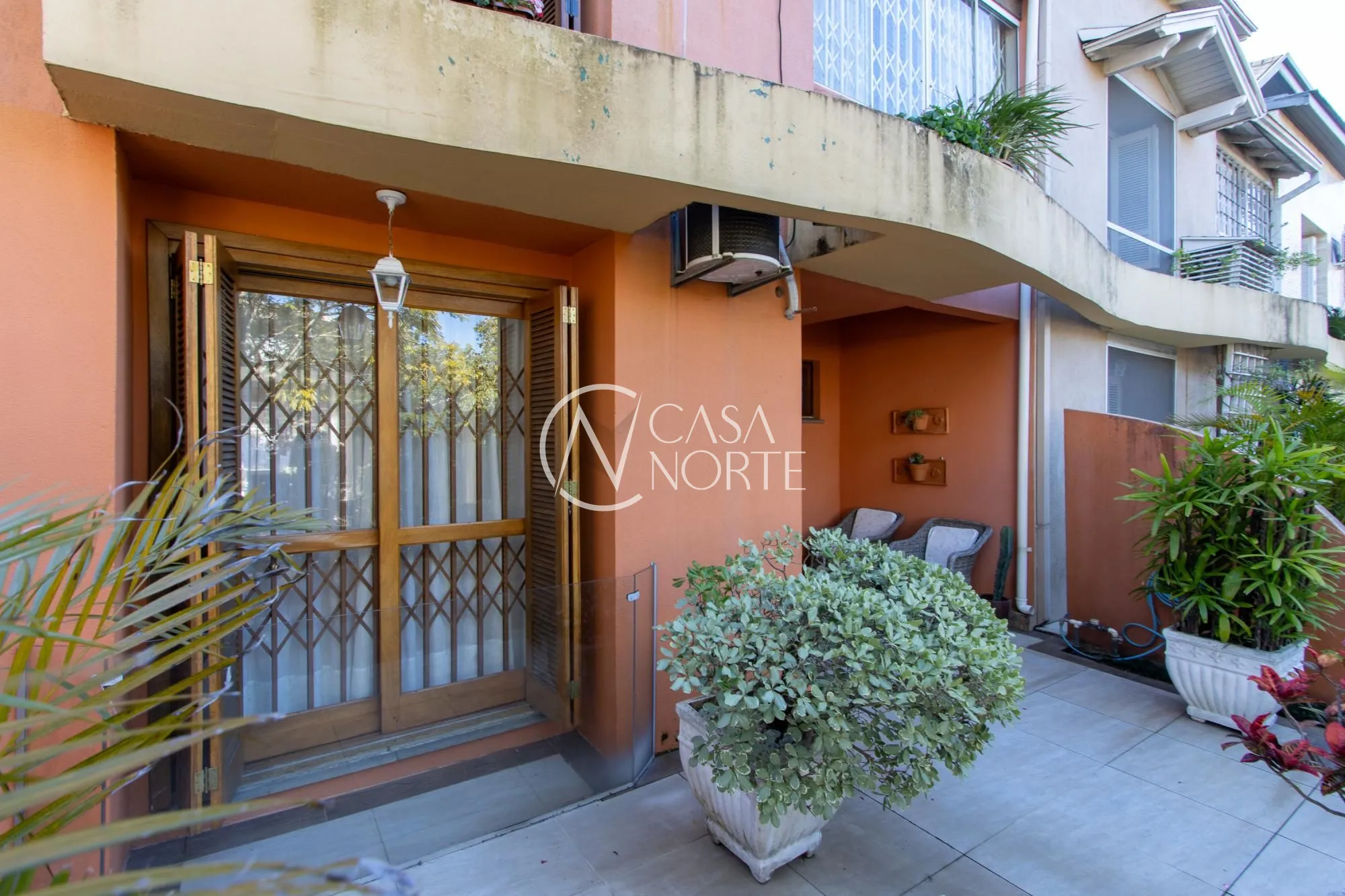 Casa de Condomínio à venda com 4 quartos, 180m², 2 suítes, 2 vagas, Rua Pasteur no bairro Ipanema em Porto Alegre