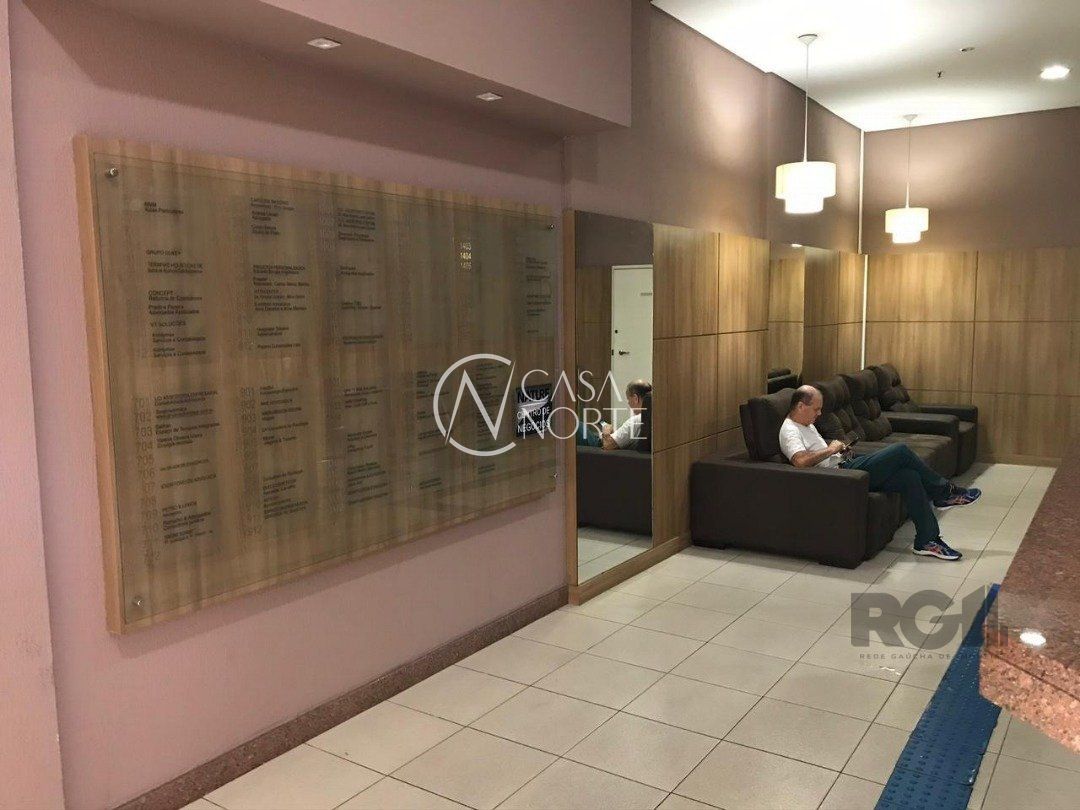 Sala Comercial à venda , 32m², 1 vaga, Avenida Bento Gonçalves no bairro Partenon em Porto Alegre