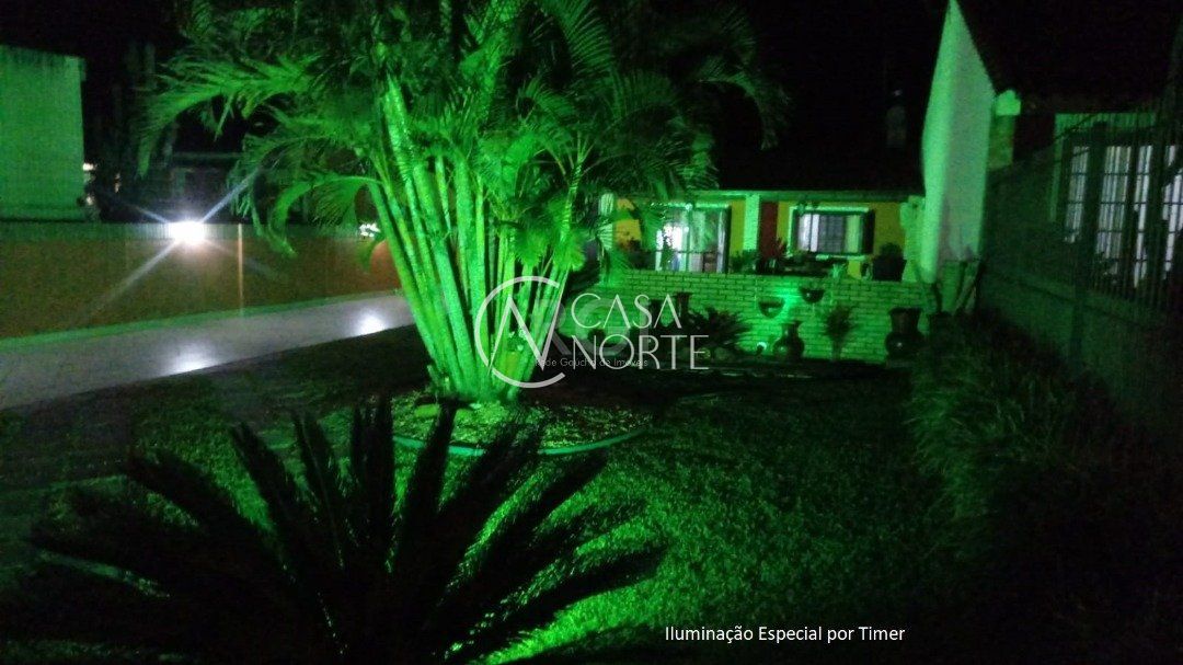 Casa à venda com 2 quartos, 174m², 2 vagas, Avenida Juca Batista no bairro Belém Novo em Porto Alegre