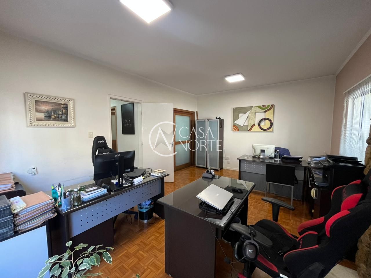 Casa à venda com 3 quartos, 208m², 6 vagas, Rua Vinte de Setembro no bairro Azenha em Porto Alegre