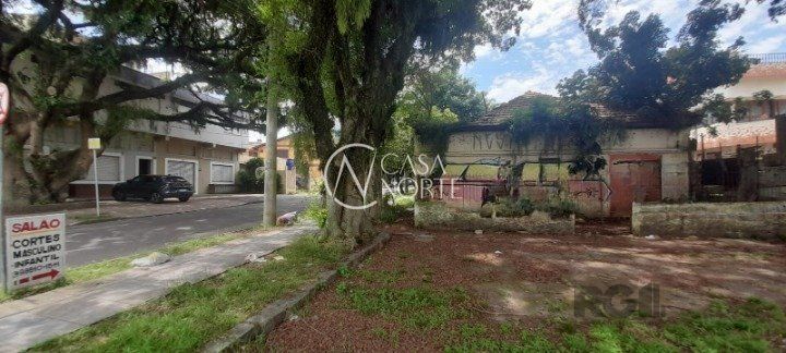 Terreno à venda  com 968m², Avenida Coronel Marcos no bairro Pedra Redonda em Porto Alegre
