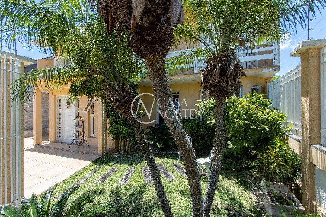 Sobrado à venda com 4 quartos, 452m², 2 suítes, 5 vagas, Avenida Saul Nonnenmacher no bairro Ipanema em Porto Alegre