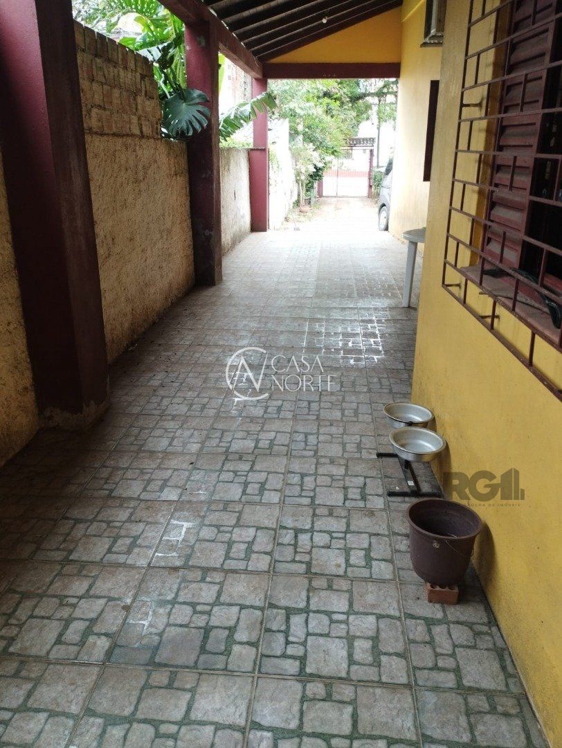 Casa à venda com 2 quartos, 200m², Rua Coronel Timoteo no bairro Camaquã em Porto Alegre